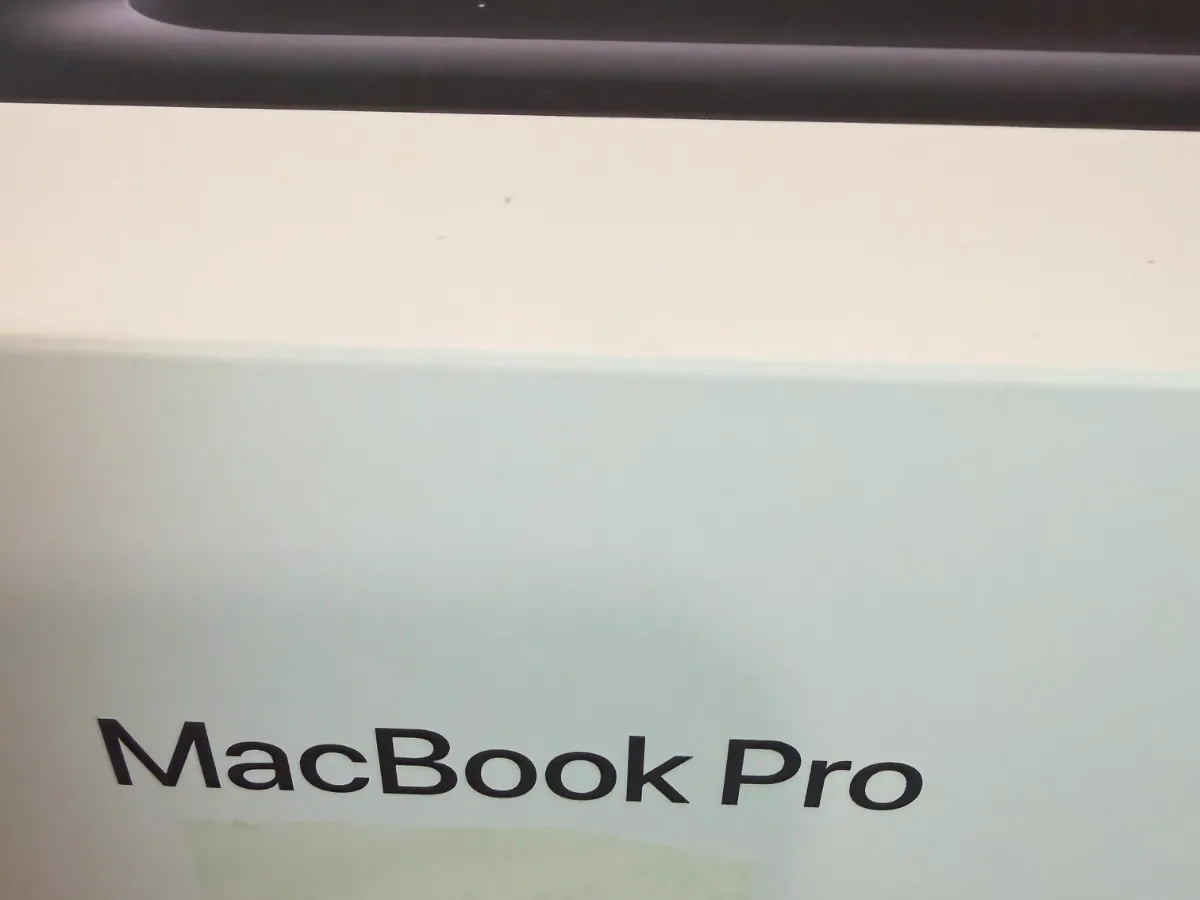 mac book pro 16 1